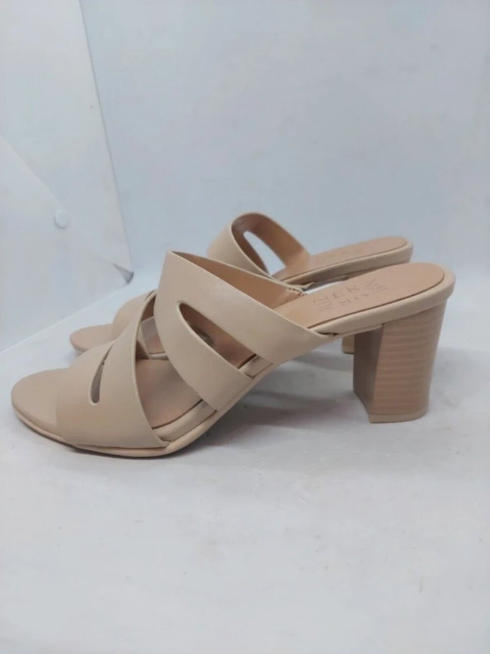 Naturalizer Beaming Sandals Beige Womens Size 7M